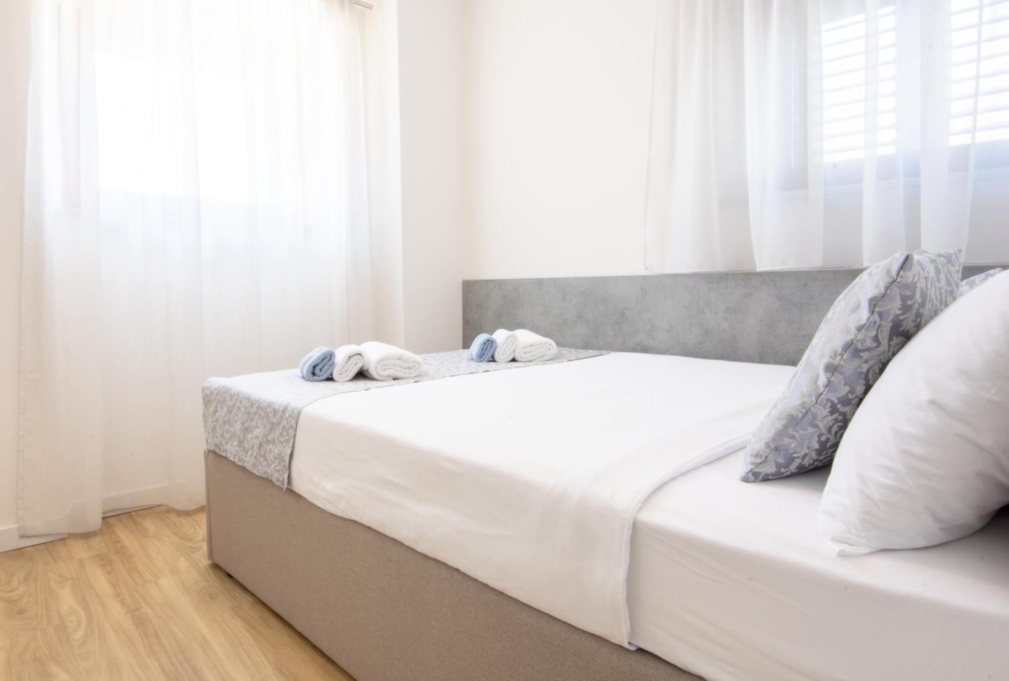 Bed & Breakfast Portun In The Center Baska Voda Ngoại thất bức ảnh