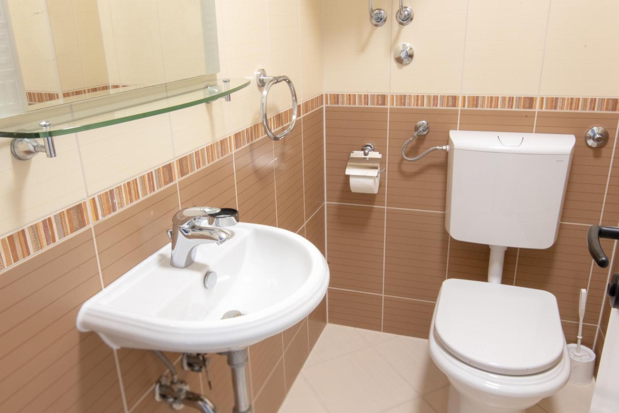 Bed & Breakfast Portun In The Center Baska Voda Ngoại thất bức ảnh