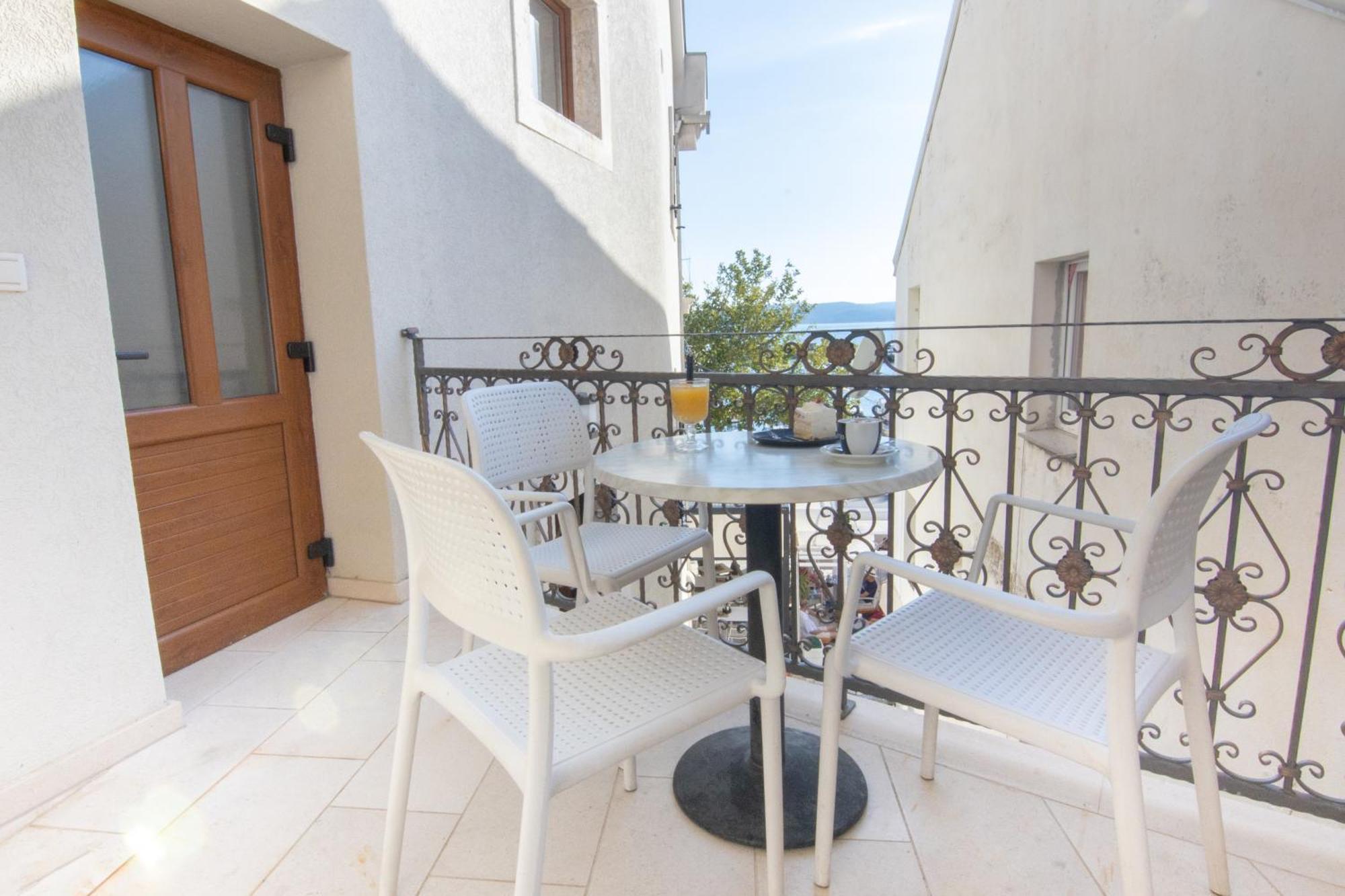 Bed & Breakfast Portun In The Center Baska Voda Ngoại thất bức ảnh